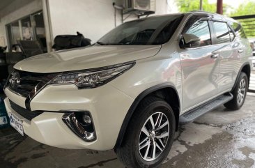 Selling Toyota Fortuner 2018