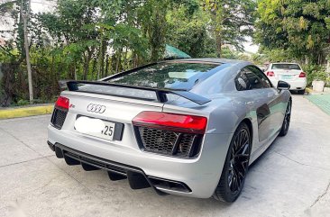 Silver Audi R8 2017 