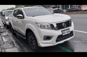 White Nissan Navara 2018 for sale in Quezon