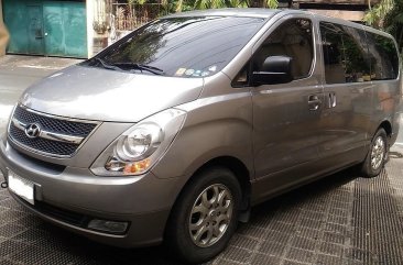 Selling Hyundai Grand Starex 2014