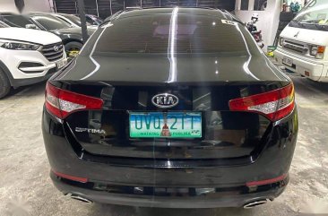 Selling Kia Optima 2013