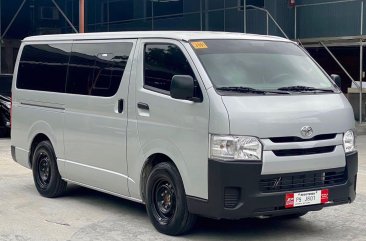  Toyota Hiace 2021 