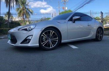 Selling Toyota 86 2013