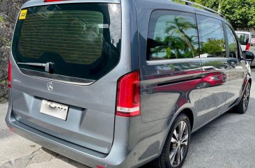 Selling Mercedes-Benz V-Class 2018