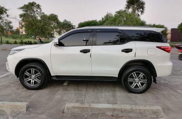 Selling White Toyota Fortuner 2017