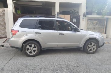 Selling Subaru Forester 2011