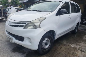 Sell 2014 Toyota Avanza in Manila