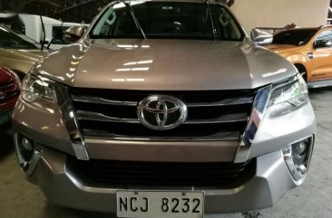 Selling Toyota Fortuner 2017