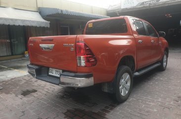 Selling Toyota Hilux 2019 