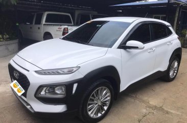 Sell White 2019 Hyundai Kona 