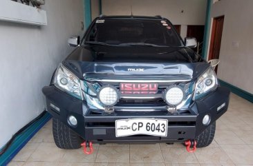  Isuzu Mu-X 2016 