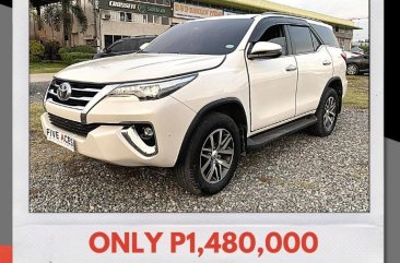  White Toyota Fortuner 2019