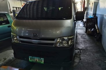  Toyota Hiace 2013 