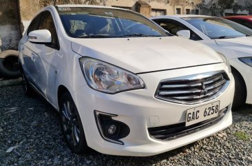 Selling Mitsubishi Mirage G4 2015