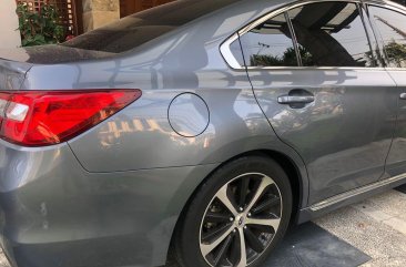 Selling Subaru Legacy 2017