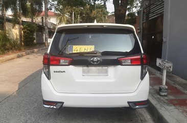 Selling Toyota Innova 2019