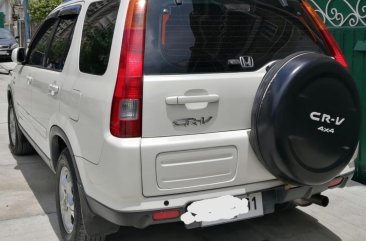 Selling Pearl White Honda CR-V 2005 in Manila