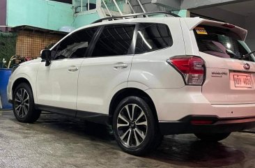 Pearl White 2016 Subaru Forester 