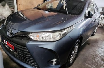 Selling Toyota Vios 2021