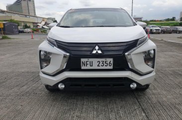 Pearl White Mitsubishi Xpander 2019 