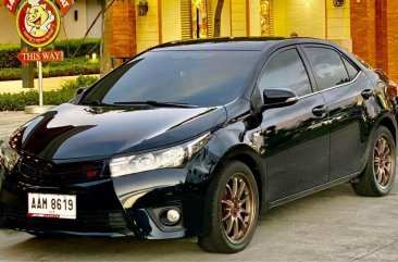 Selling Toyota Corolla Altis 2014 