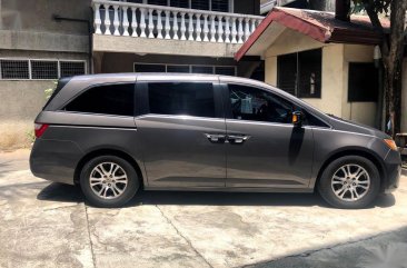 Selling Honda Odyssey 2012