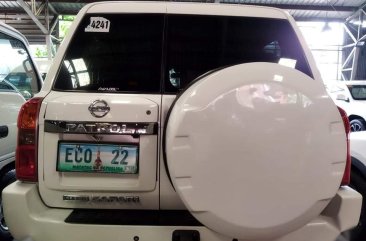 Selling White Nissan Patrol Super Safari 2010 in Pasig