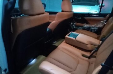 Selling White Lexus LX 2019 in Manila