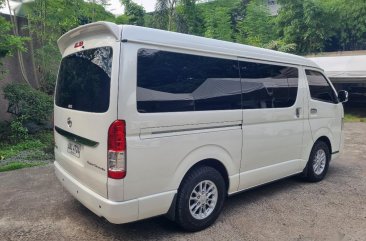 Sell White 2015 Toyota Hiace Super Grandia in Malabon