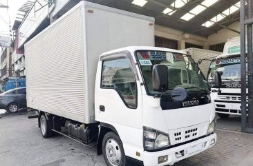 White Isuzu Elf 2020 for sale in Quezon