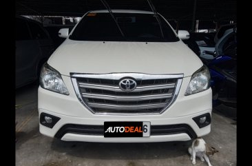 Selling White Toyota Innova 2015 in Pasig