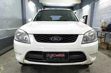 Sell White 2012 Ford Escape in Manila