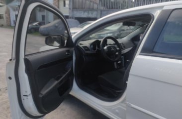 White Mitsubishi Lancer 2016 for sale in Manual