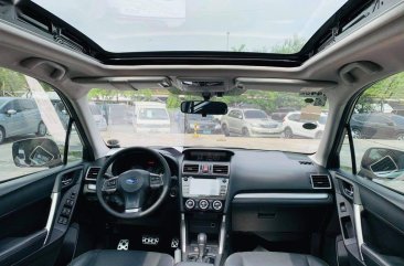 Selling Silver Subaru Forester 2015 in Makati