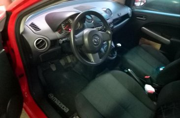 Selling Red Mazda 2 2014 in Makati