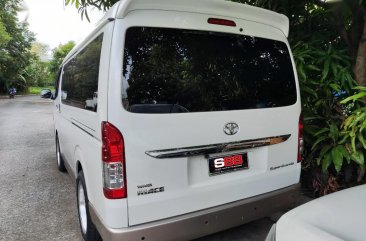 Selling Pearl White Toyota Grandia 2017 in Quezon