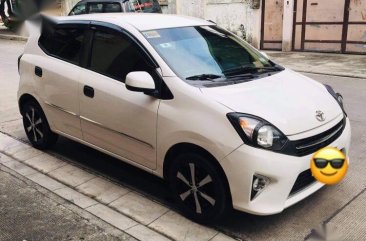 Selling White Toyota Wigo 2017 in Malabon