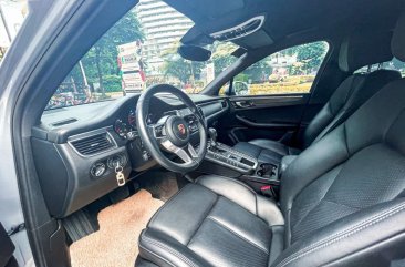 Brightsilver Porsche Macan 2019 for sale in Pasig