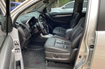 Silver Isuzu MU-X 2016 for sale in Quezon