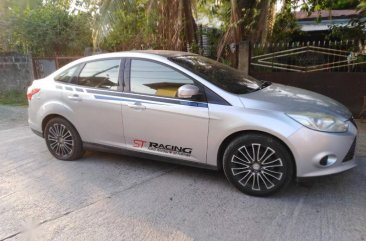 Selling Brightsilver Ford Focus 2013 in Pasig