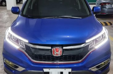 Blue Honda CR-V 2017 for sale in Manila