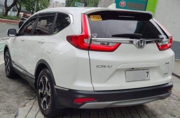 Pearl White Honda CR-V 2018 for sale in Quezon