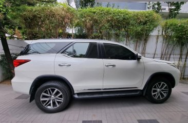 Pearl White Toyota Fortuner 2017 for sale in Taguig