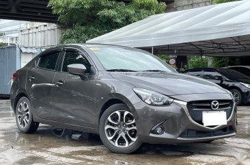 Selling Silver Mazda 2 2016 in Makati