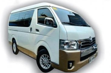 Selling White Toyota Hiace Super Grandia 2015 in Marikina