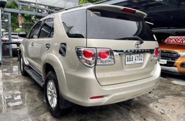 Selling Pearl White Toyota Fortuner 2014 in Las Piñas