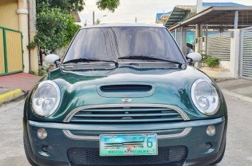 Selling Green Mini Cooper S 2004 in Bacoor
