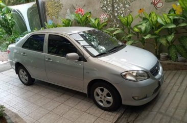 Pearl White Toyota Vios 2005 for sale in Caloocan