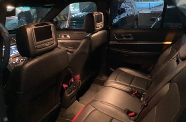 White Ford Explorer 2017 for sale in Makati