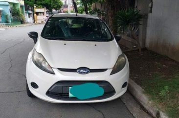 Selling Pearl White Ford Fiesta 2012 in Parañaque